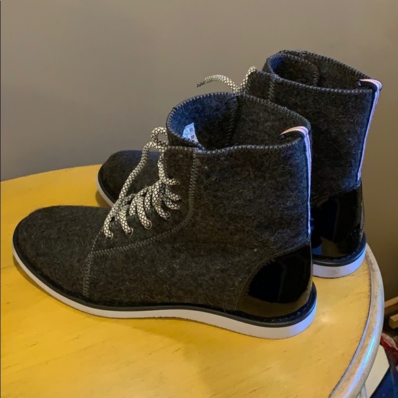 NEW! Wools high top boot - Picture 2 of 8